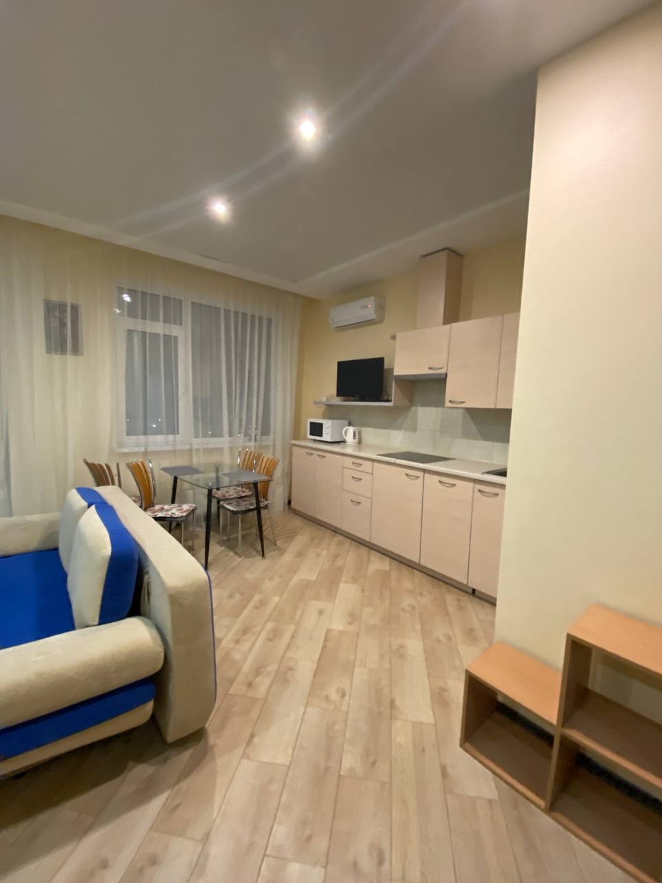 Продаж 1-кімнатної квартири 45 м², Перлинна вул.