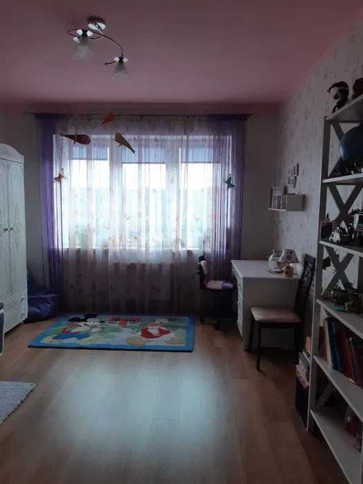 Продаж 3-кімнатної квартири 105 м², Петропавлівська вул.