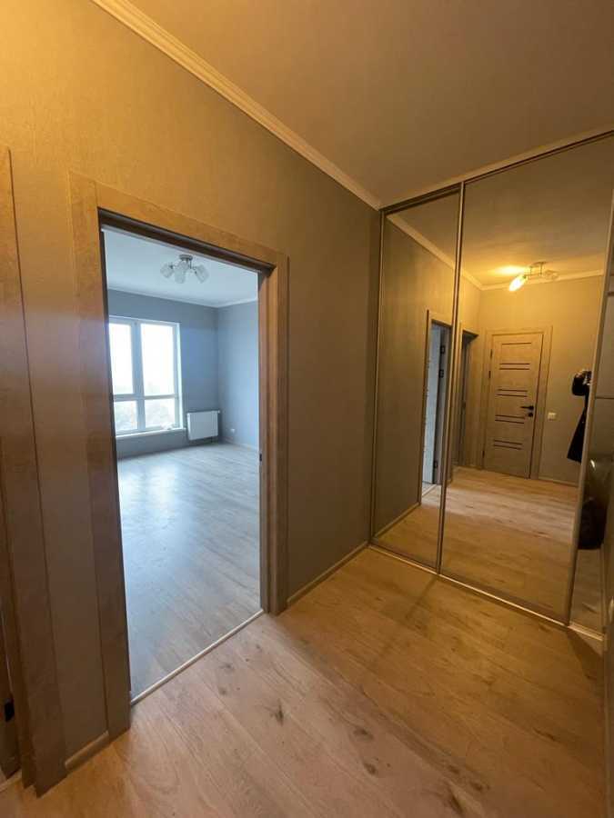 Продажа 1-комнатной квартиры 40 м², Метрологическая ул., 60