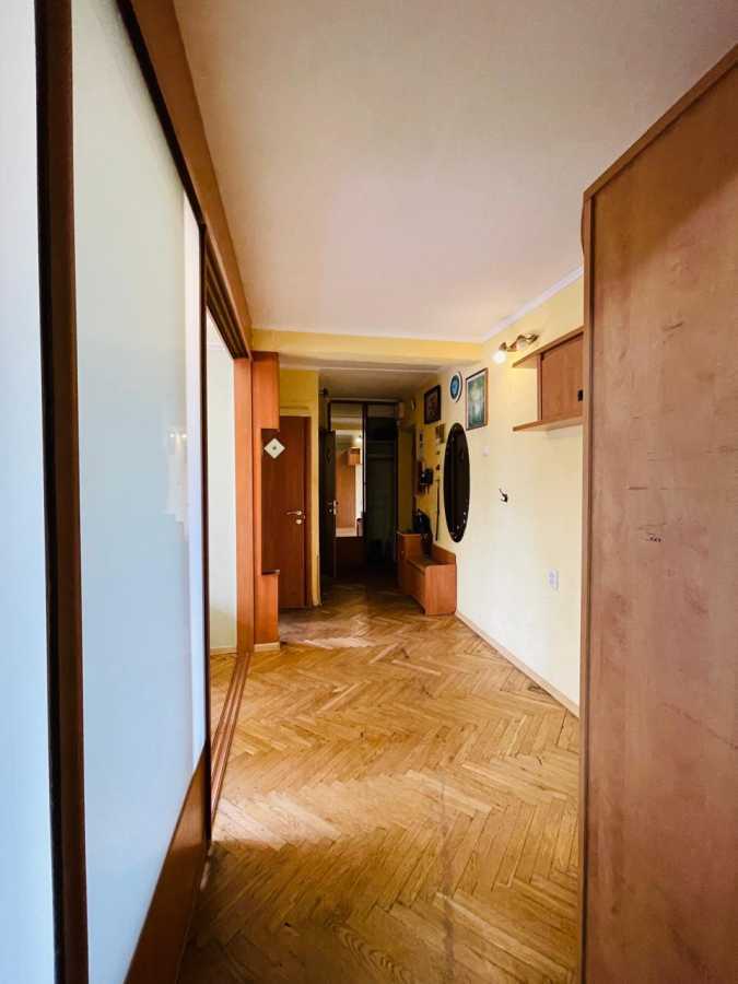 Продажа 2-комнатной квартиры 43 м², Академика Заболотного ул., 138