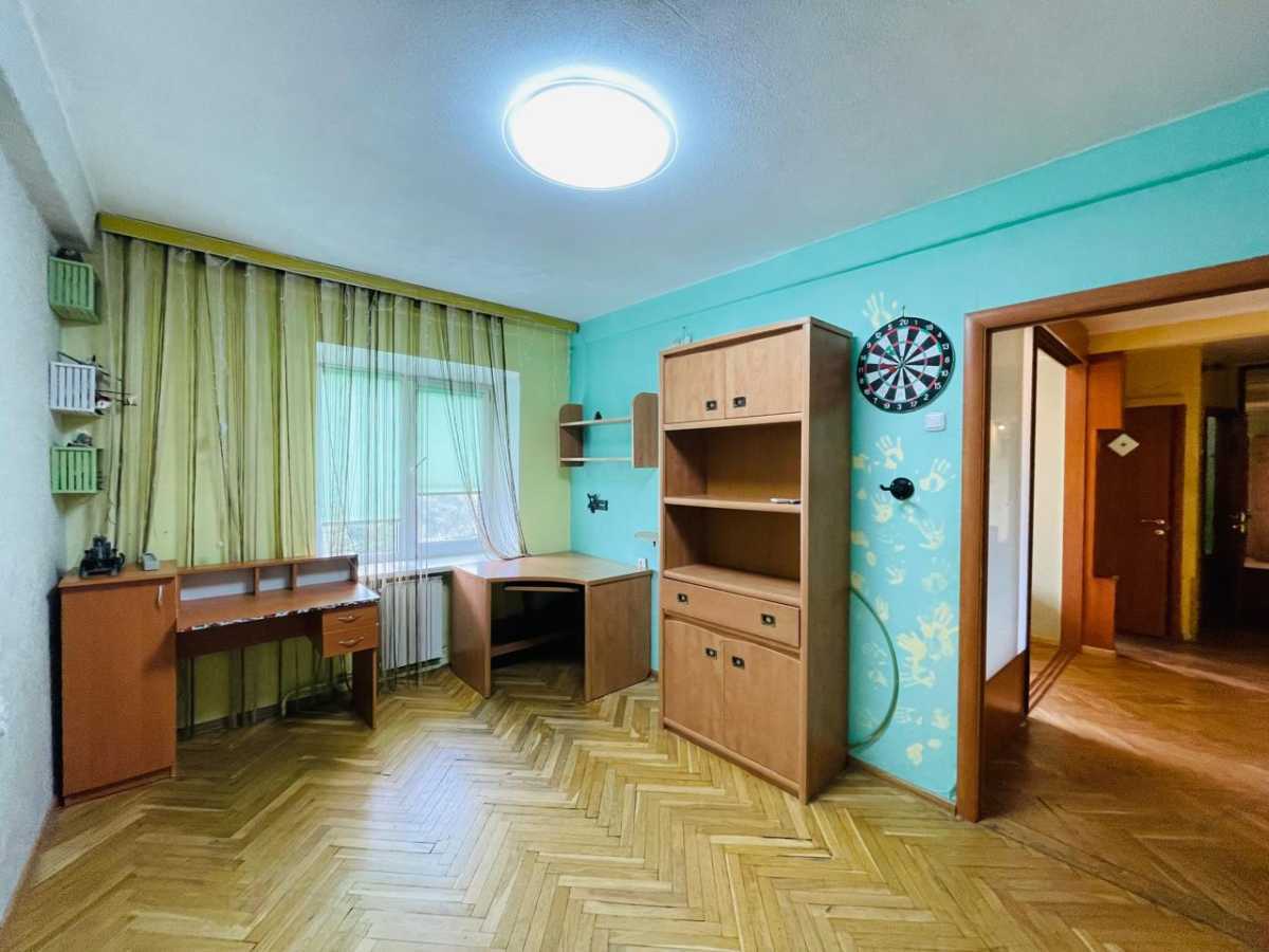 Продаж 2-кімнатної квартири 43 м², Академіка Заболотного вул., 138