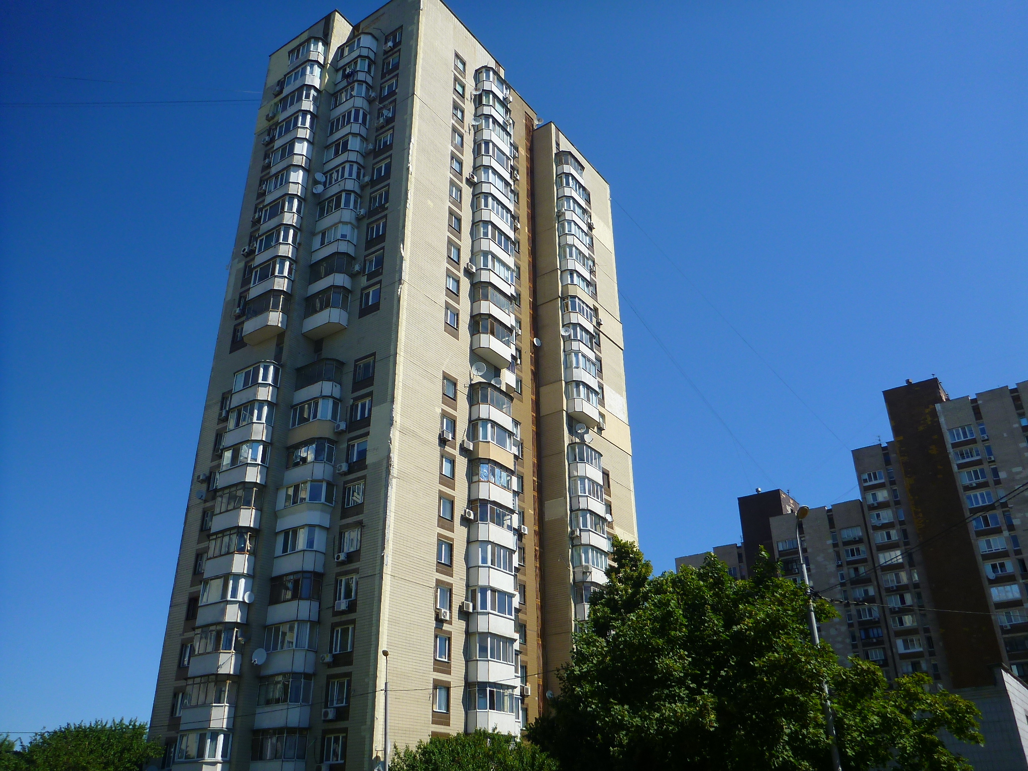 Продажа 3-комнатной квартиры 72 м², Андрея Аболмасова ул., 3