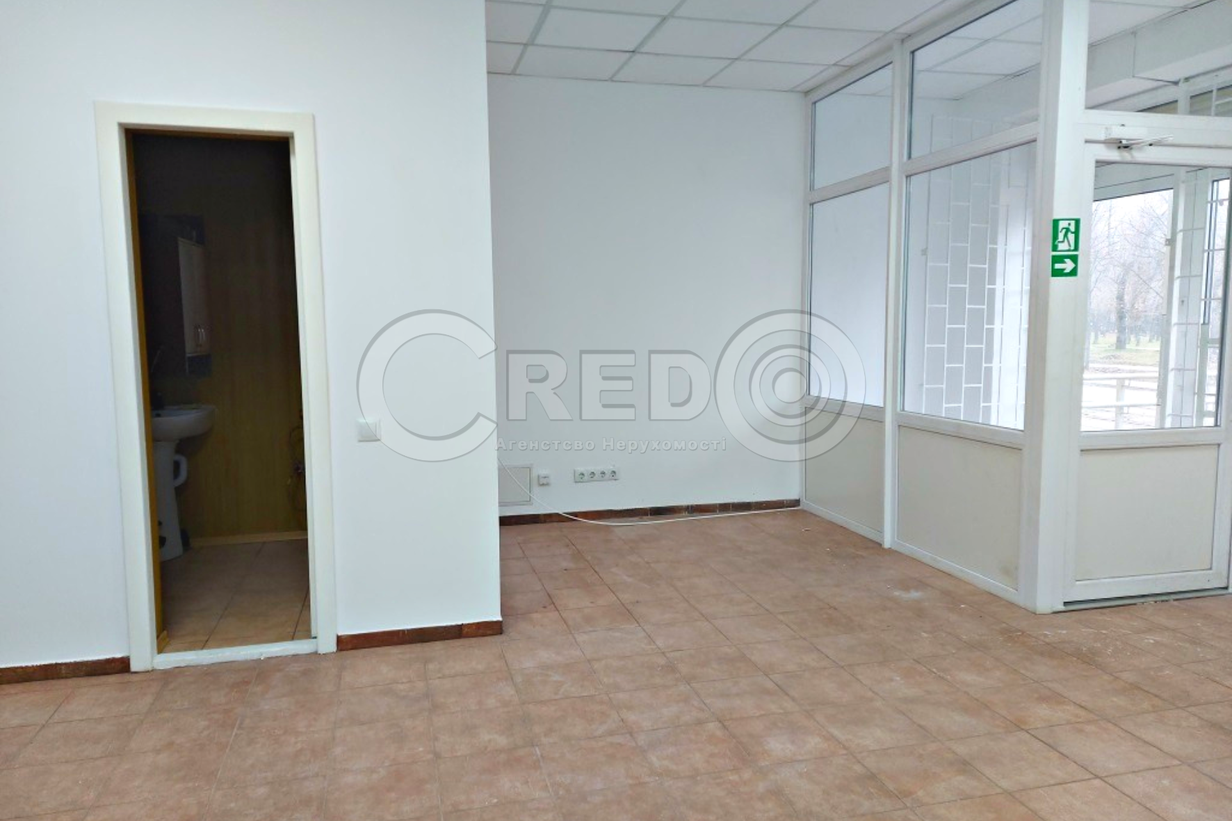 Оренда магазину 75 м², Соборності вул.