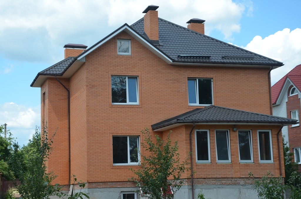 Продаж будинку 286 м², Кучанська вул.