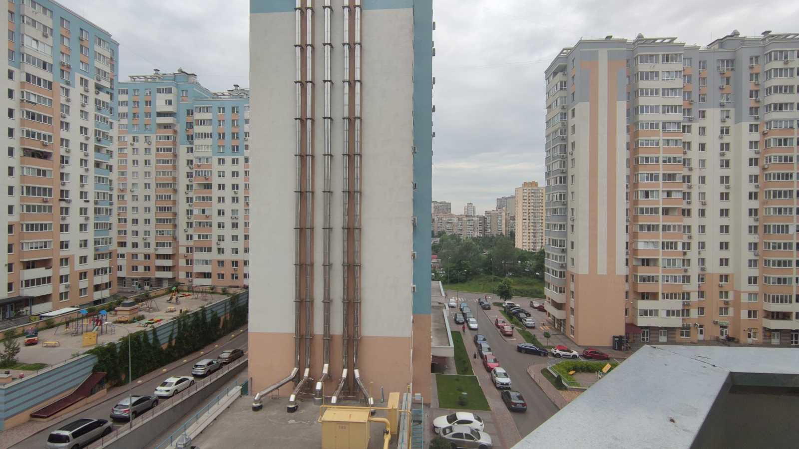 Продаж 3-кімнатної квартири 76 м², Сергія Данченка вул., 34А