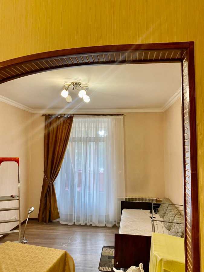 Продаж 1-кімнатної квартири 39 м², Мартиросяна вул., 10/22