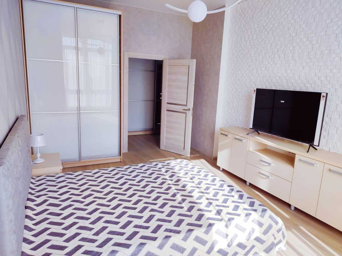 Продаж 1-кімнатної квартири 50 м², Михайла Максимовича вул., 32