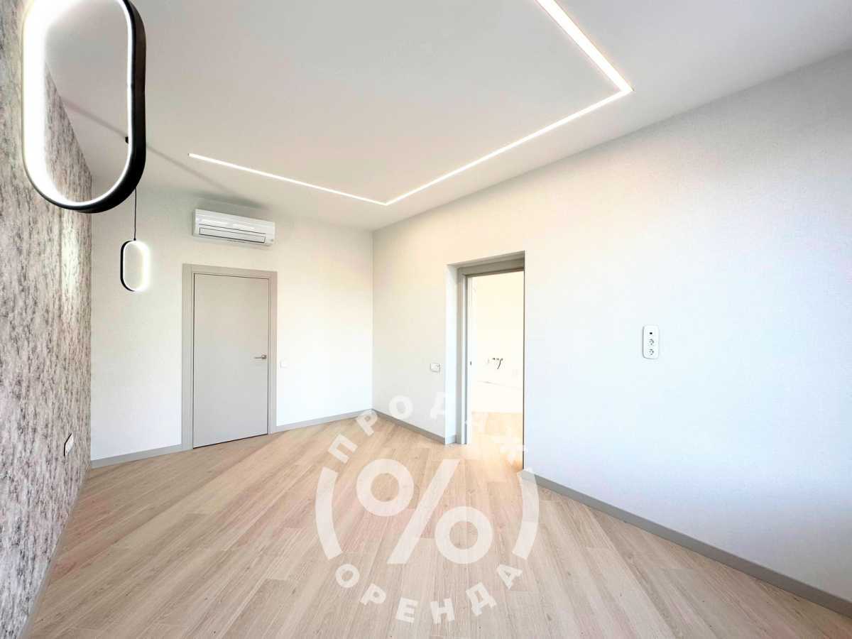 Продажа 2-комнатной квартиры 58 м², Василия Тютюнника ул., 28А