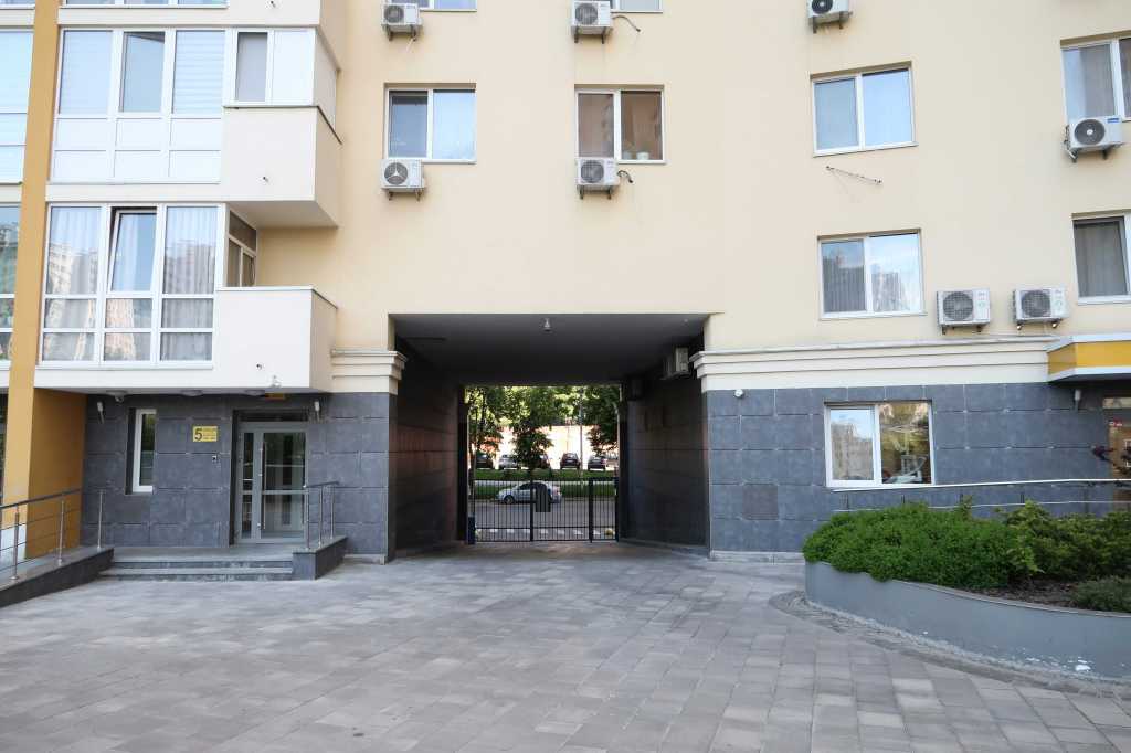 Продаж 3-кімнатної квартири 111.9 м², Новомостицька вул., 15