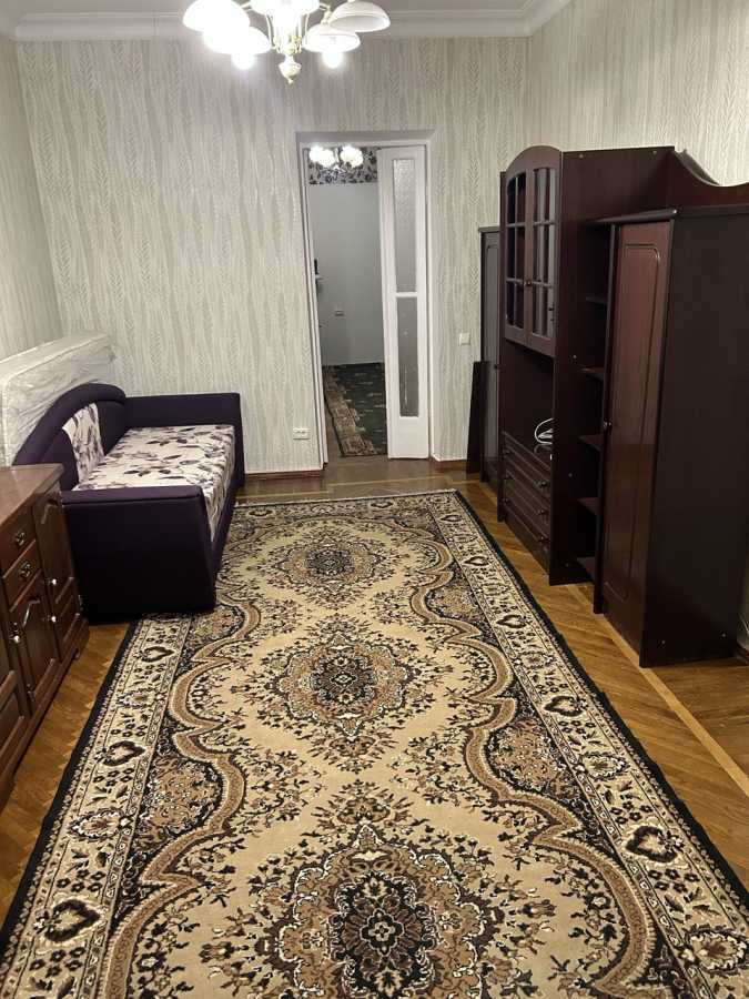 Продаж 2-кімнатної квартири 77 м², Лейпцизька вул., 8