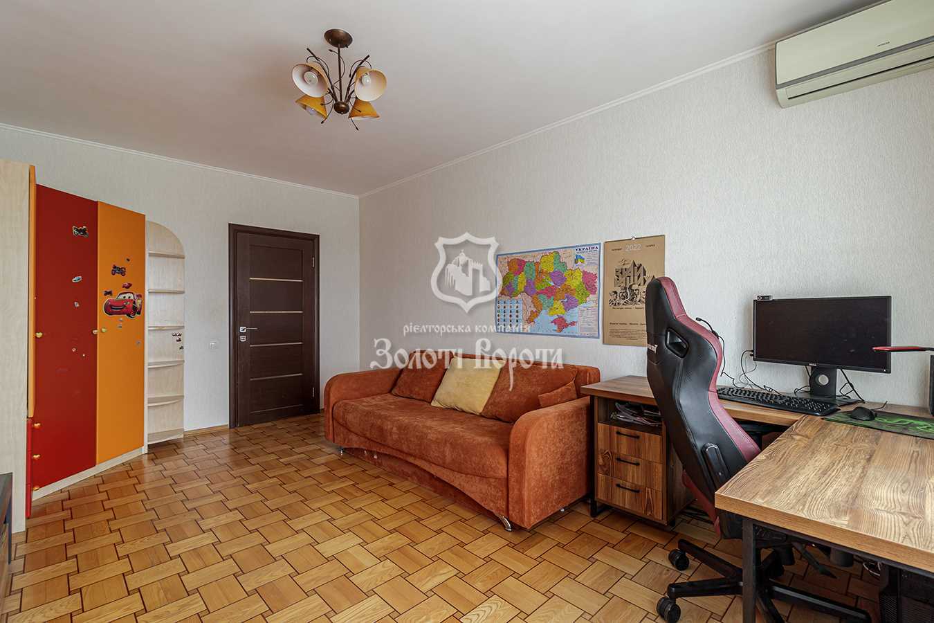 Продаж 3-кімнатної квартири 95.4 м², Північна вул., 2/58