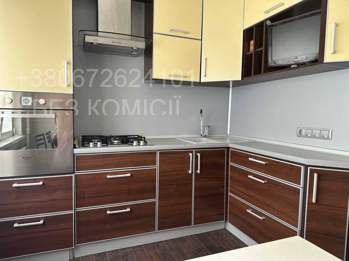 Продаж 2-кімнатної квартири 52 м², Йорданська вул., 2