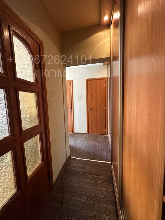 Продаж 2-кімнатної квартири 52 м², Йорданська вул., 2