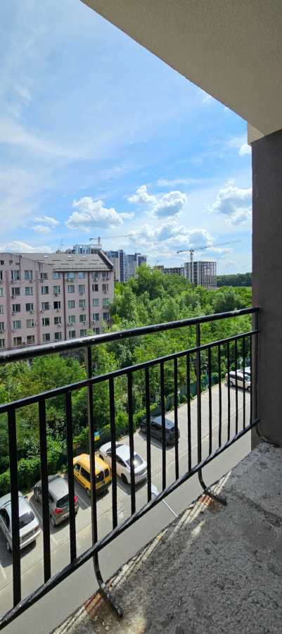 Продажа 1-комнатной квартиры 42 м², Академика Заболотного ул., 148