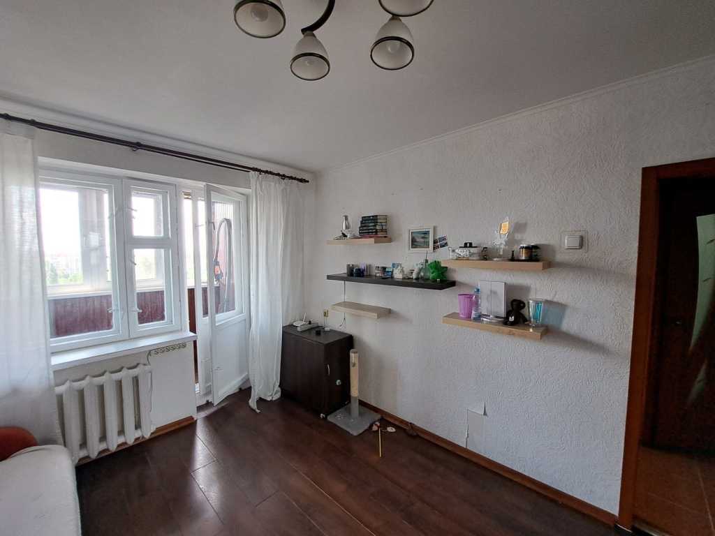 Продаж 1-кімнатної квартири 30 м², Симиренка вул.