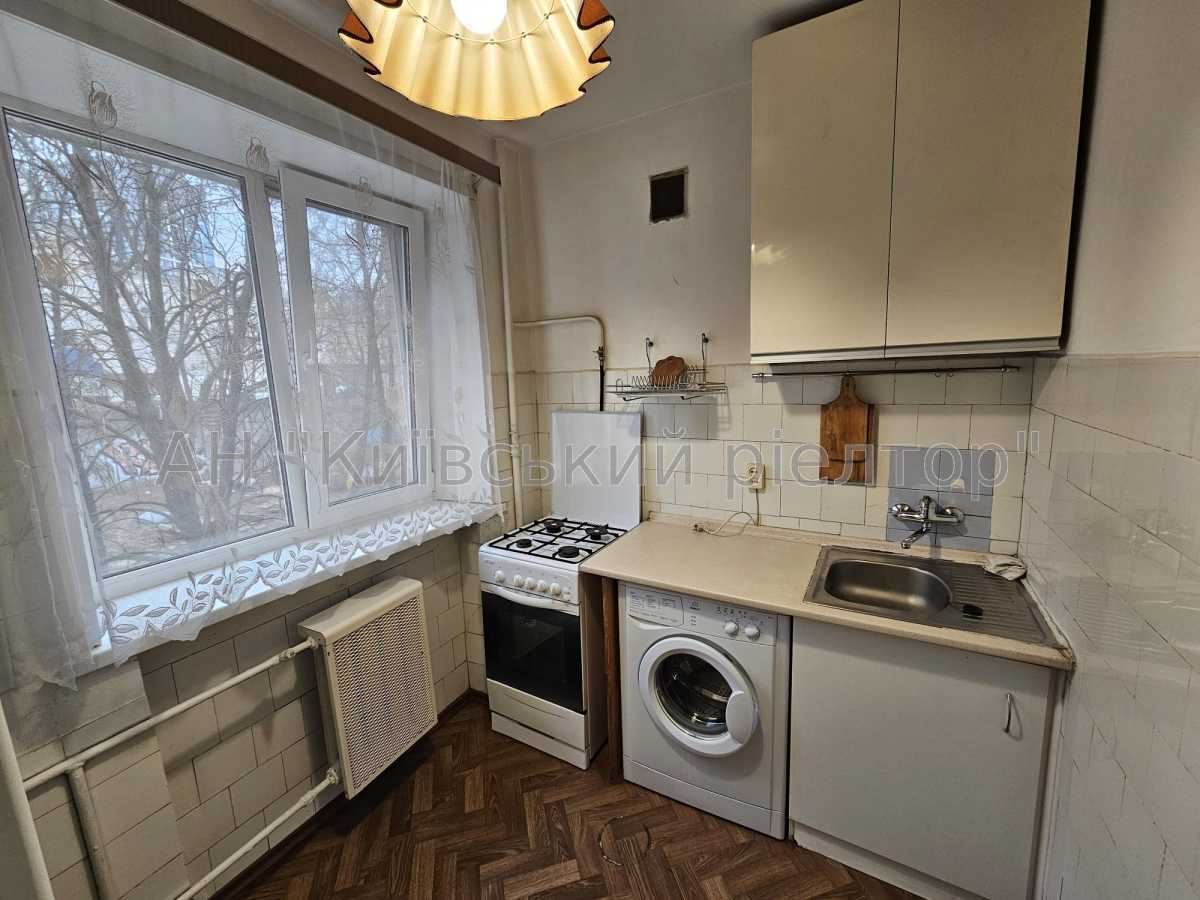 Продажа 2-комнатной квартиры 46 м², Ивана Федорова ул., 1