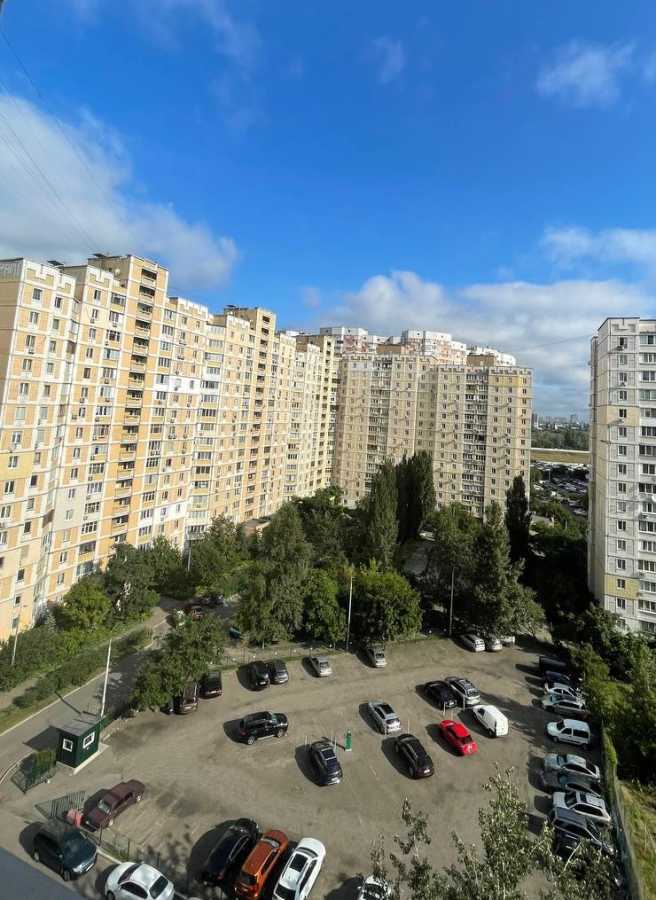 Продажа 3-комнатной квартиры 88 м², Петра Григоренко просп., 3А