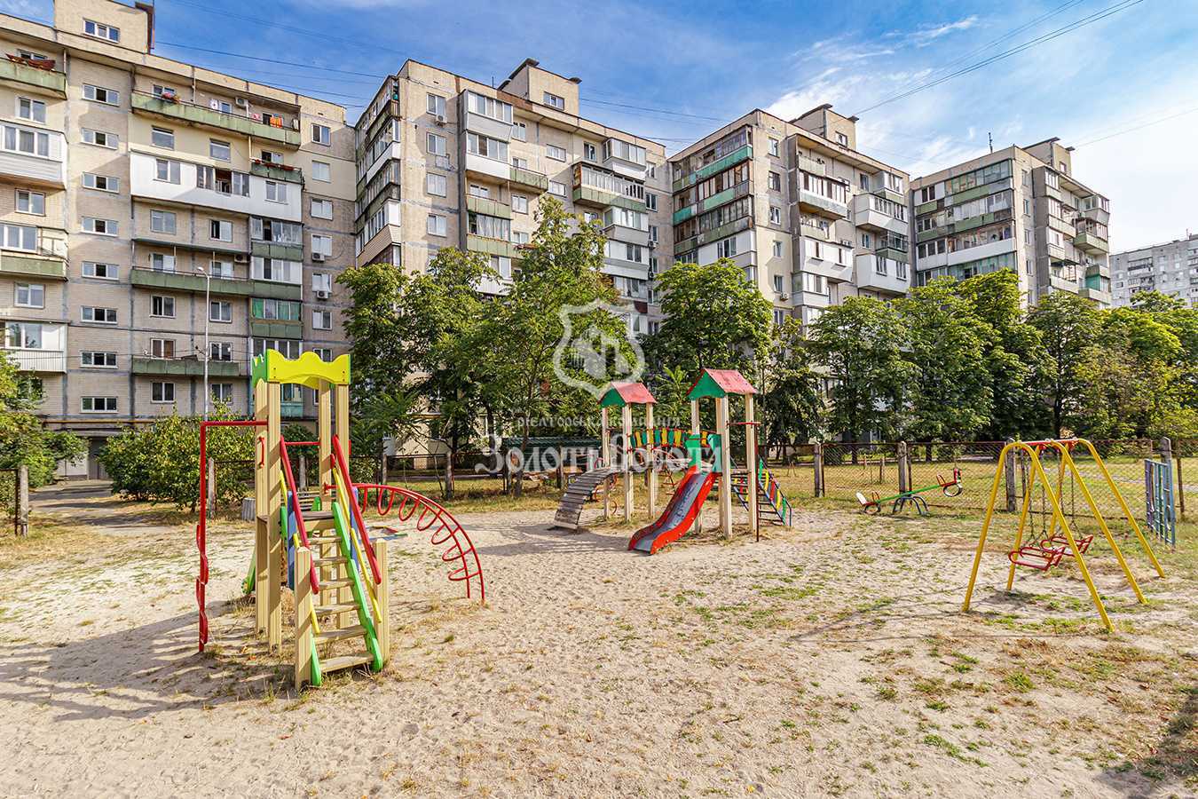 Продажа 3-комнатной квартиры 59 м², Павла Тычины просп., 19