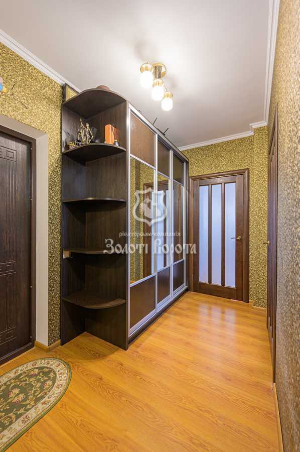 Продажа 1-комнатной квартиры 42.5 м², Михаила Донца ул., Драгоманова, 6/1