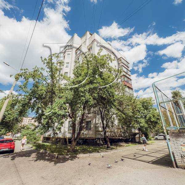 Продажа 4-комнатной квартиры 87 м², Межигорская ул., 43/52