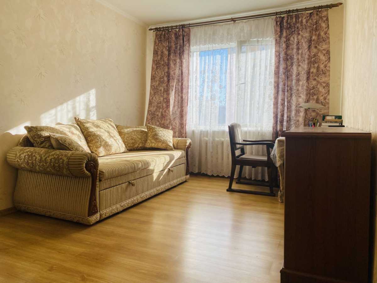 Продаж 1-кімнатної квартири 42 м², Урлівська вул., 36