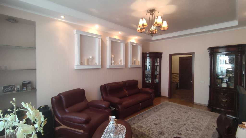 Продаж 2-кімнатної квартири 87 м², Героїв Сталінграда просп., 6 К8