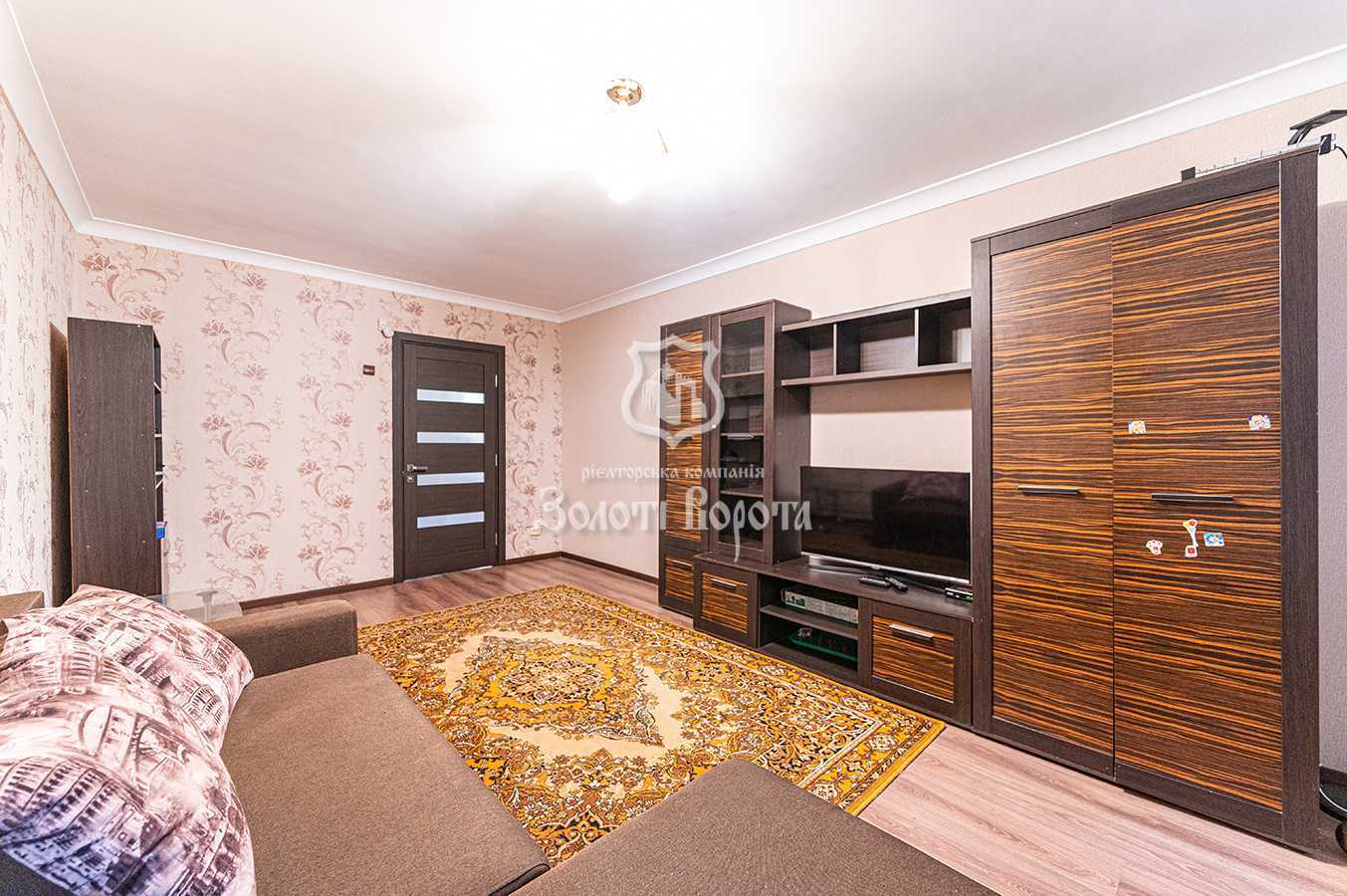 Продаж 3-кімнатної квартири 85 м², Єреванська вул., 10А