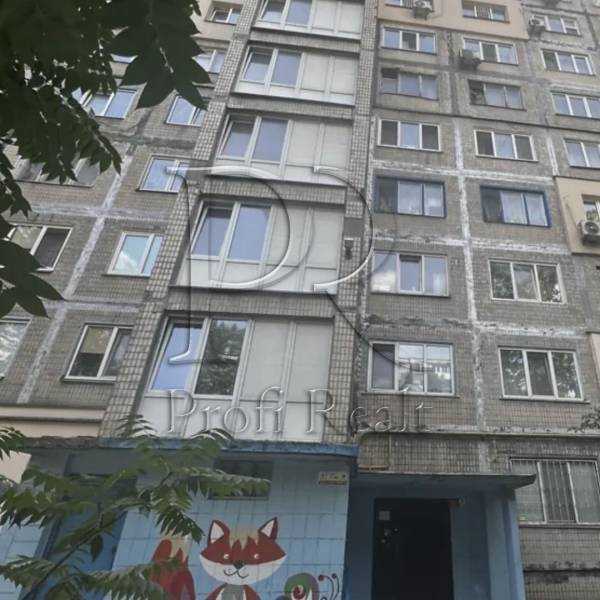 Продажа 2-комнатной квартиры 48 м², Уликовая ул., Харківське шосе, 21