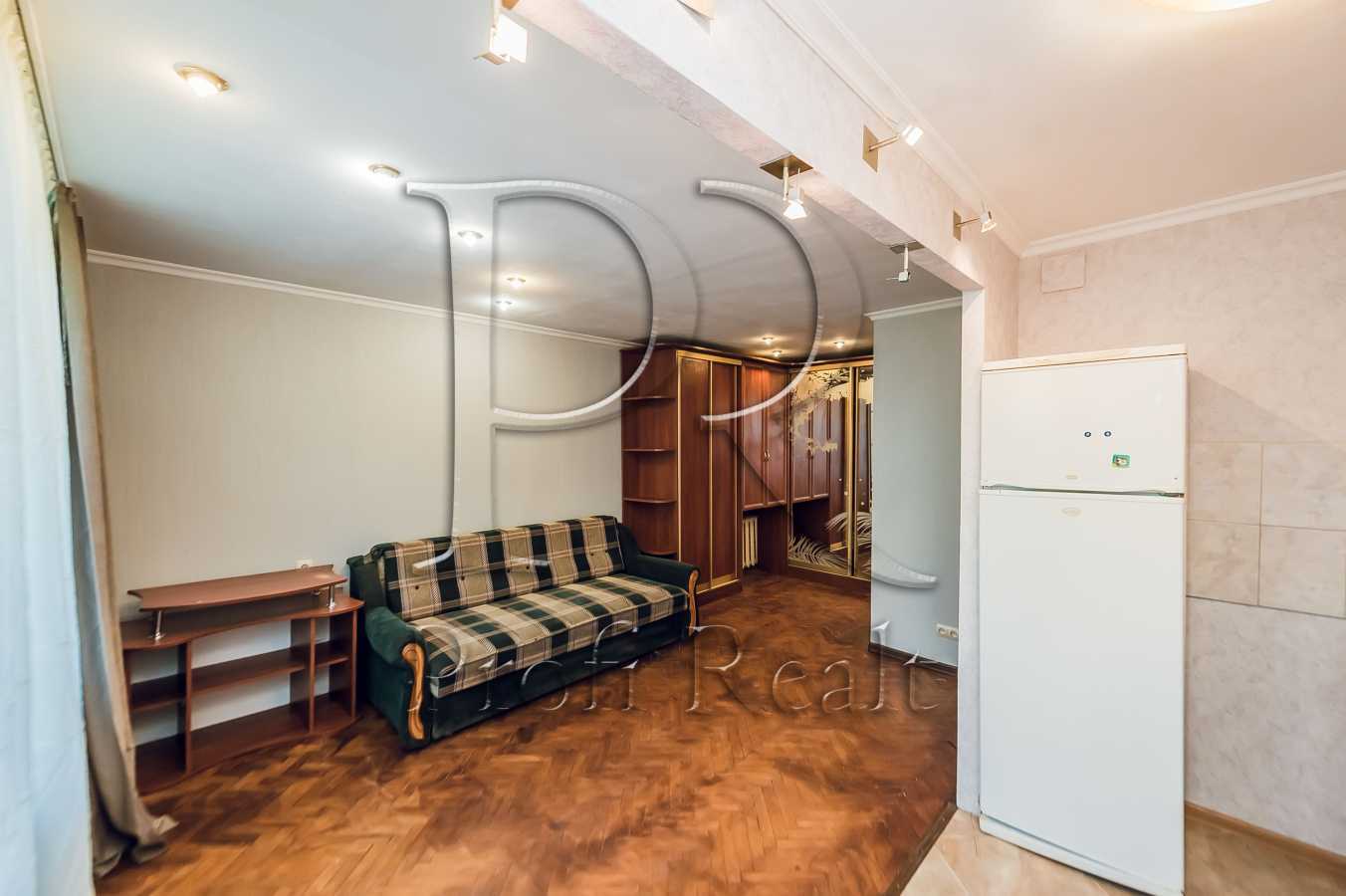 Продаж 1-кімнатної квартири 29 м², Озерна вул., 7