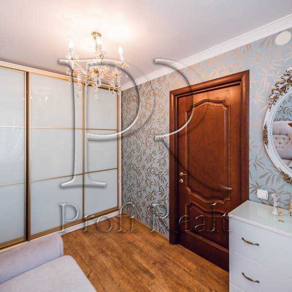 Продажа 3-комнатной квартиры 65 м², Юрия Гагарина просп., 5/2