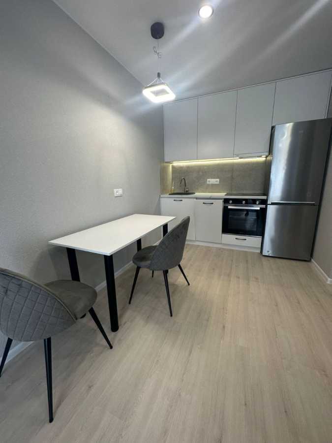 Продажа 1-комнатной квартиры 41 м², Михаила Максимовича ул., 26