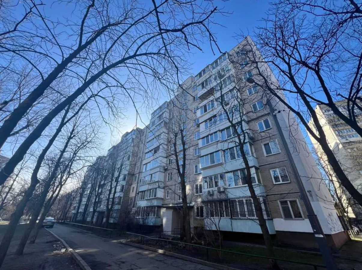 Продаж 2-кімнатної квартири 52 м², Русанівська наб., 18