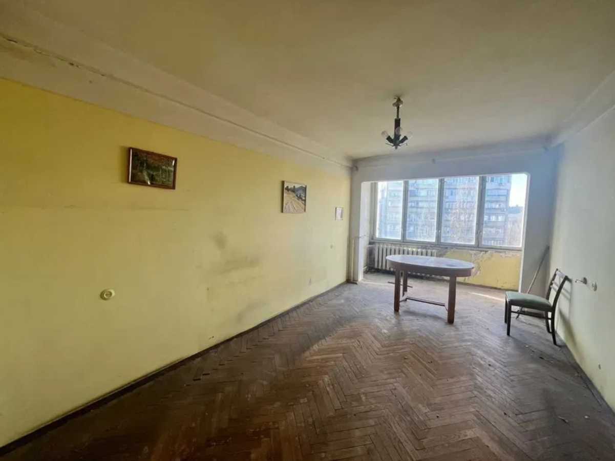 Продажа 2-комнатной квартиры 52 м², Русановская наб., 18