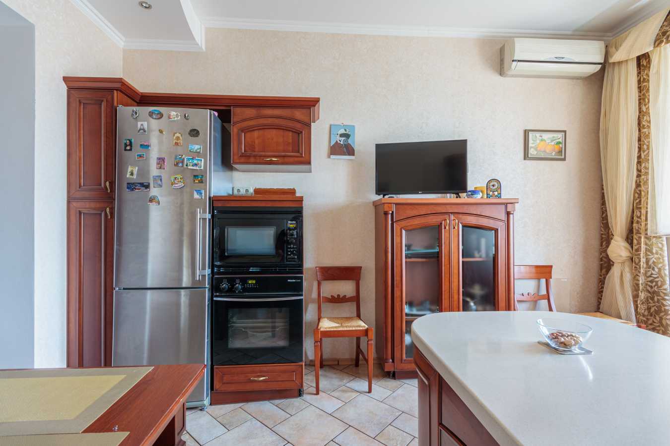 Продаж 3-кімнатної квартири 114 м², Турівська вул., 24