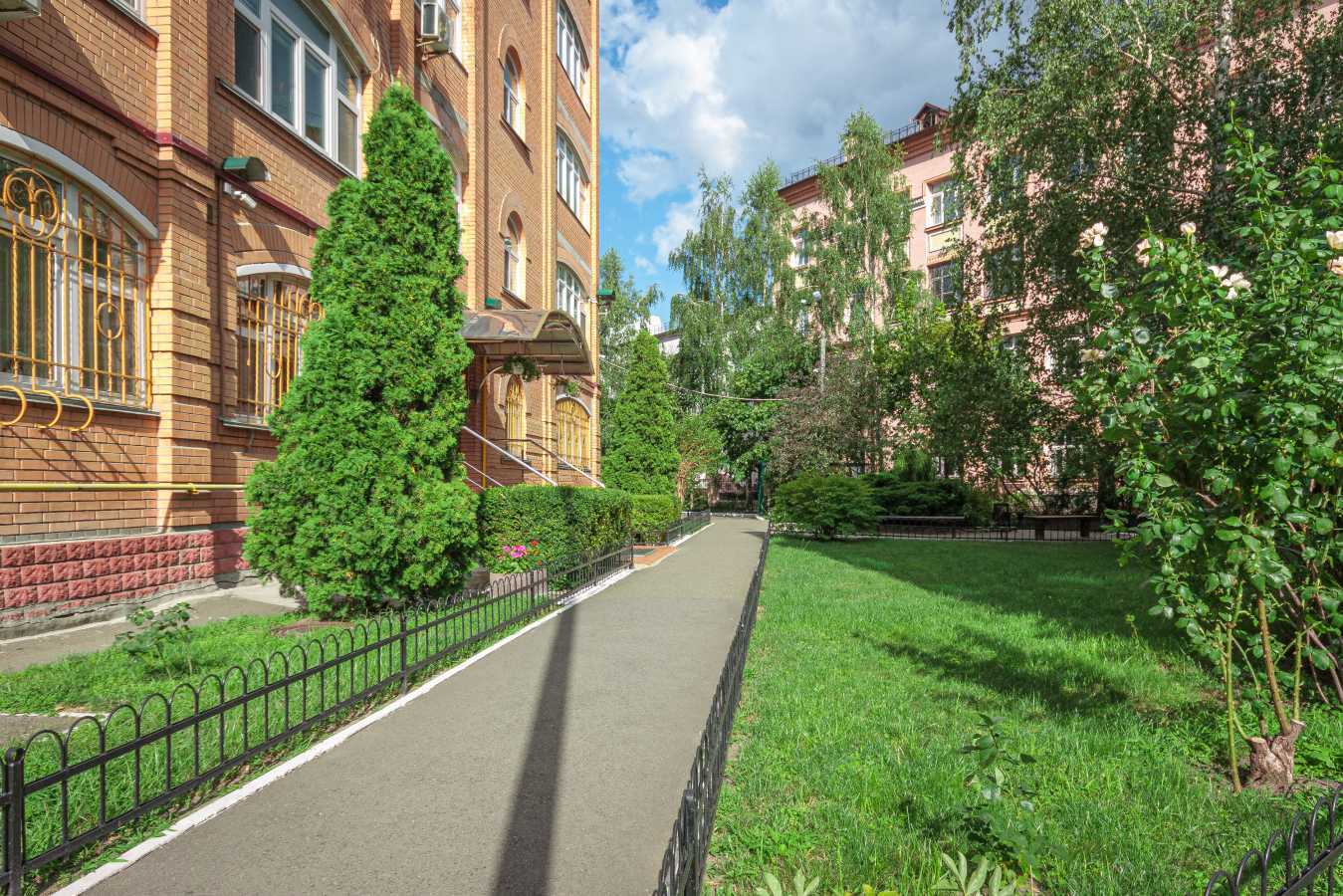 Продаж 3-кімнатної квартири 114 м², Турівська вул., 24