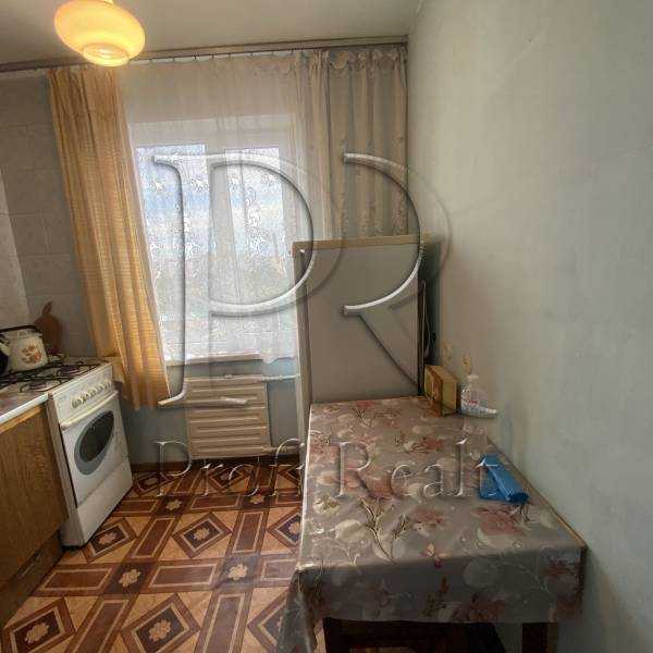 Продаж 2-кімнатної квартири 48 м², Полярна вул., 7