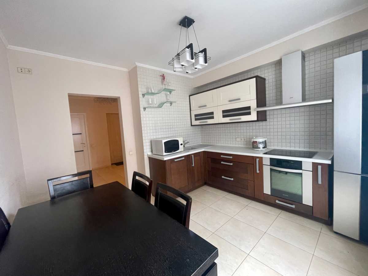 Продаж 3-кімнатної квартири 91.7 м², Феодосійський пров., 14А