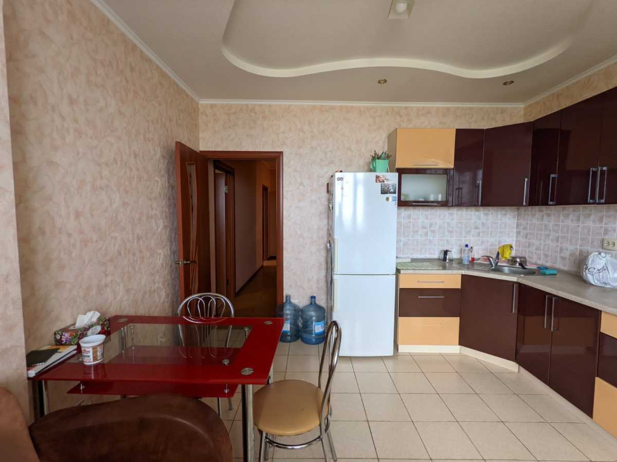 Продажа 2-комнатной квартиры 77 м², Николая Закревского ул., 93А