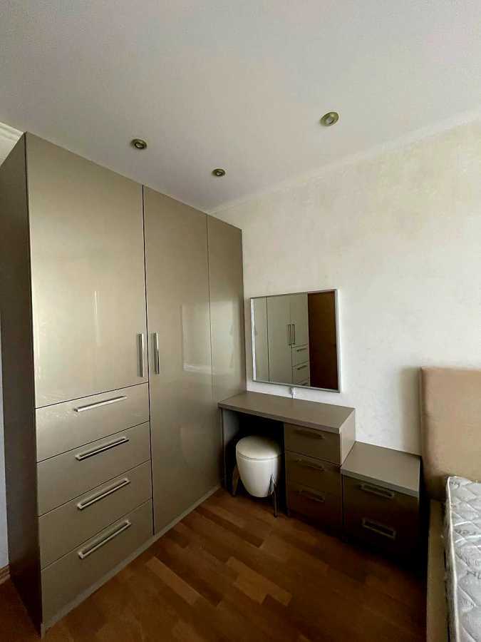 Продажа 3-комнатной квартиры 87 м², Метрологическая ул., 15А