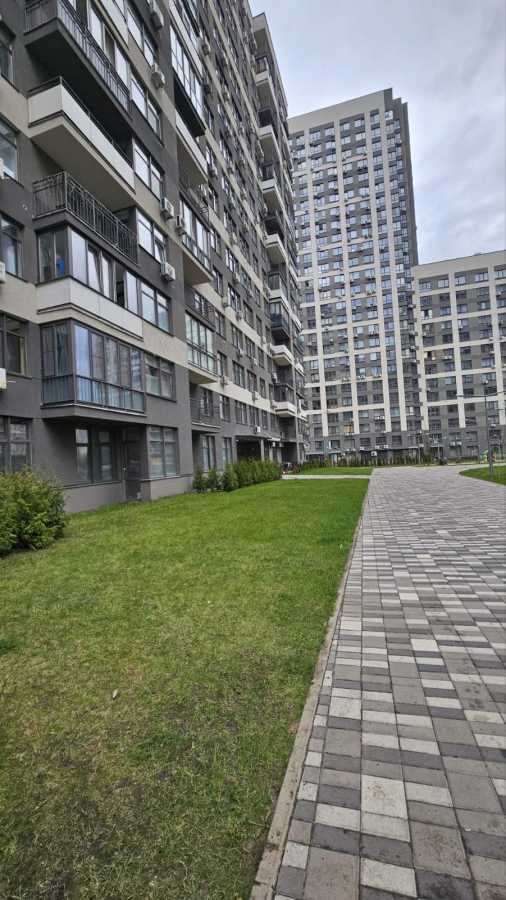 Продажа 2-комнатной квартиры 69 м², Правды просп., 41Б