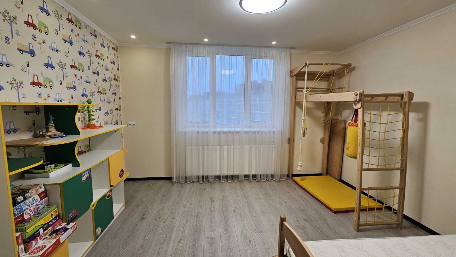 Продажа 3-комнатной квартиры 102 м², Елены Пчилки ул., 8