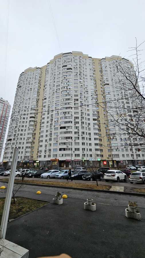 Продажа 3-комнатной квартиры 102 м², Елены Пчилки ул., 8