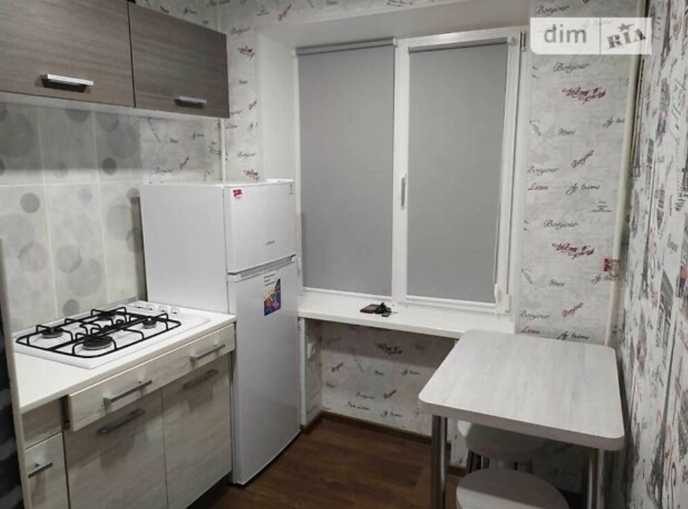 Оренда 1-кімнатної квартири 40 м², Метробудівська вул., вул.12