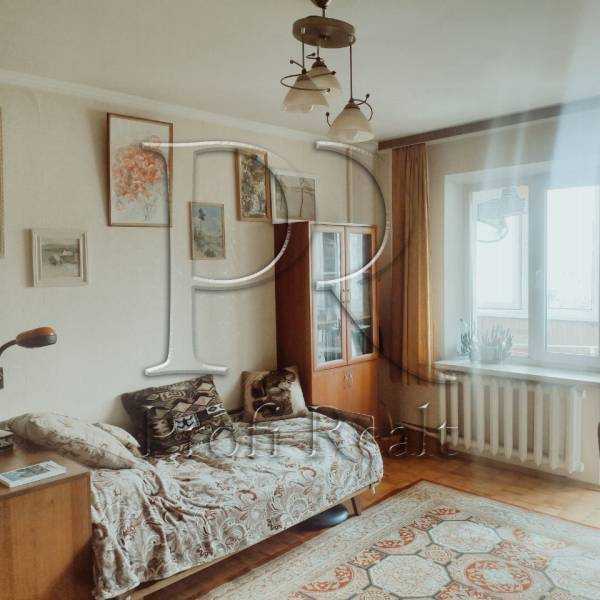 Продаж 1-кімнатної квартири 39 м², Чорнобильська вул., 20