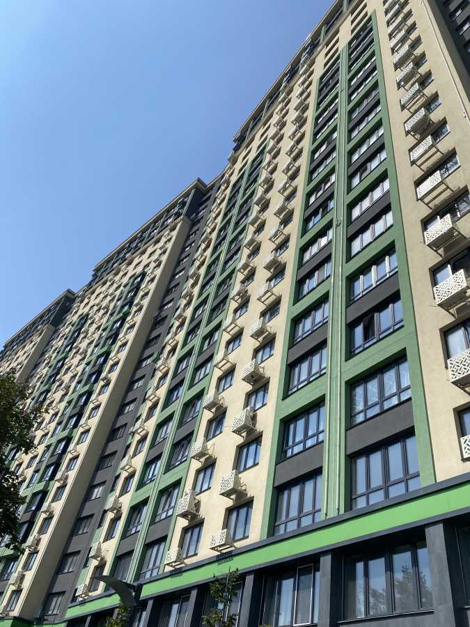 Продажа 3-комнатной квартиры 98.7 м², Михаила Максимовича ул., 32Б