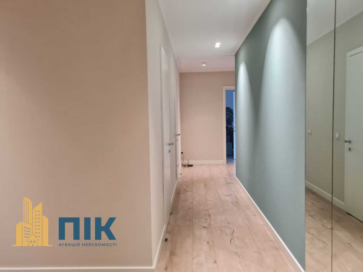 Продаж 2-кімнатної квартири 90 м², Генерала Матикіна вул., 12