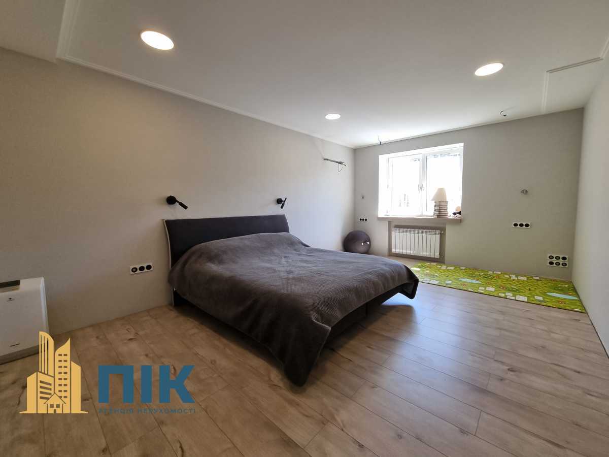 Продажа 2-комнатной квартиры 90 м², Генерала Матыкина ул., 12