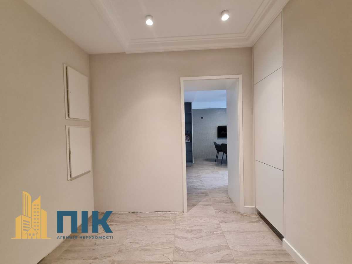 Продажа 2-комнатной квартиры 90 м², Генерала Матыкина ул., 12