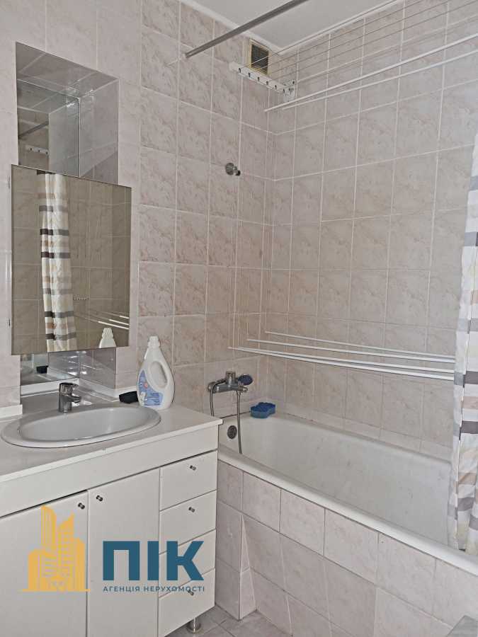 Продаж 4-кімнатної квартири 120 м², Гайдара, 27