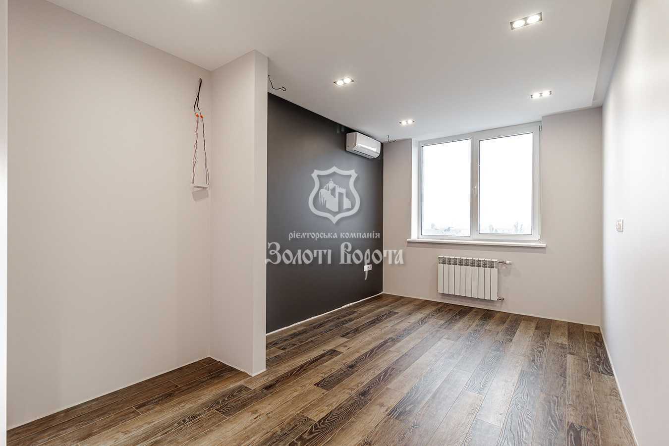 Продажа 2-комнатной квартиры 80 м², Соборности просп., 30А